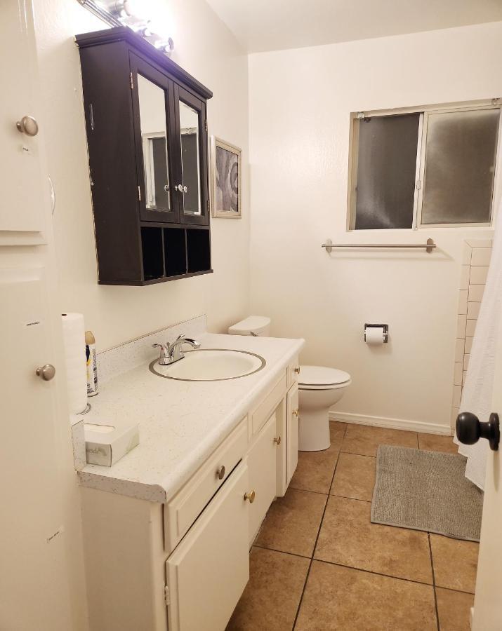 Centrally Located, 4X Queen, 300 Mbps Internet With Backyard! Hemet Exterior photo